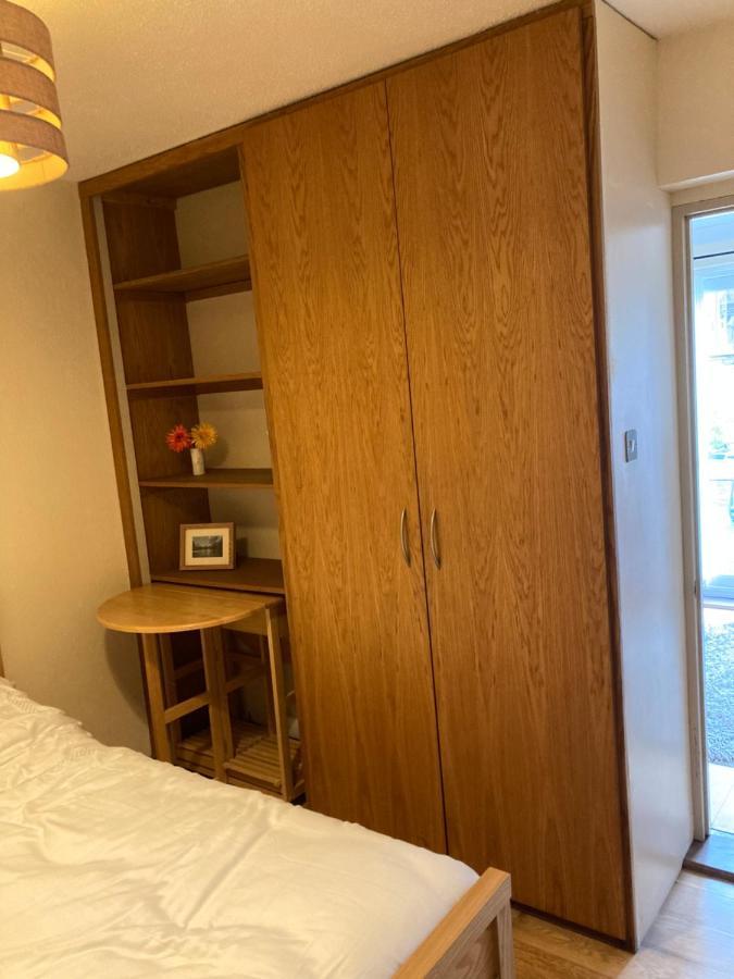 Double Bed Self Contained Annexe 14B Is To The Right Of The Main House Apartment Salisbury Exterior photo